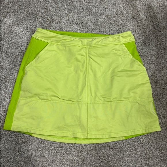 Title Nine color block lime green elastic waist pull on skort tennis golf Small - Picture 1 of 8